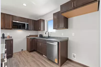 1800 Southland Lane, New London, WI 54961 - Photo 11