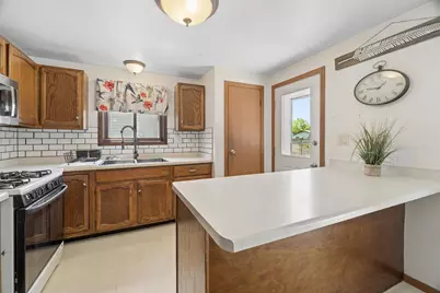 2515 Minerva Street, Oshkosh, WI 54901 - Photo 7