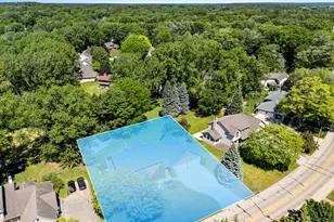 2110 Shady Ln, Green Bay, WI 54313 - Photo 5