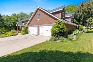2110 Shady Ln, Green Bay, WI 54313 - Photo 73