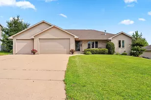 3182 Primrose Ln, Green Bay, WI 54313 - Photo 1