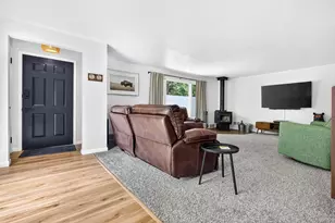 1338 Leonard Point Rd, Oshkosh, WI 54904 - Photo 15