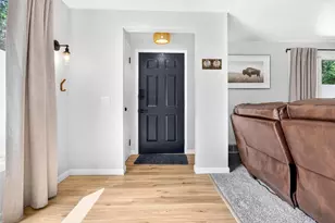 1338 Leonard Point Rd, Oshkosh, WI 54904 - Photo 5
