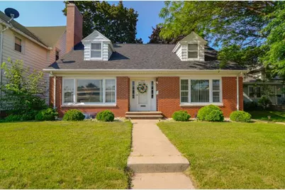 1452 University Avenue, Green Bay, WI 54302 - Photo 1