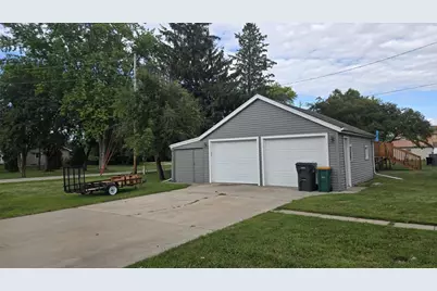 135 E Scott Street, Fond du Lac, WI 54935 - Photo 47