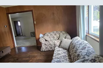135 E Scott Street, Fond du Lac, WI 54935 - Photo 11