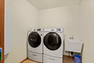 2455 Wisconsin St, Oshkosh, WI 54901 - Photo 25