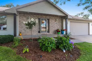 576 St Marys St, De Pere, WI 54115 - Photo 55