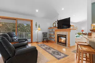 576 St Marys St, De Pere, WI 54115 - Photo 17
