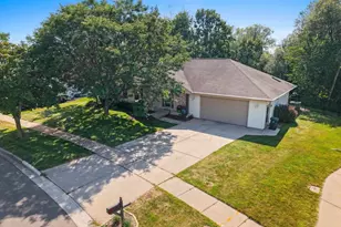 576 St Marys St, De Pere, WI 54115 - Photo 63