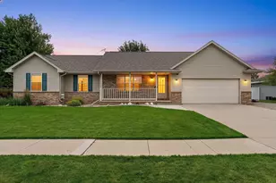2337 Samantha St, De Pere, WI 54115 - Photo 37