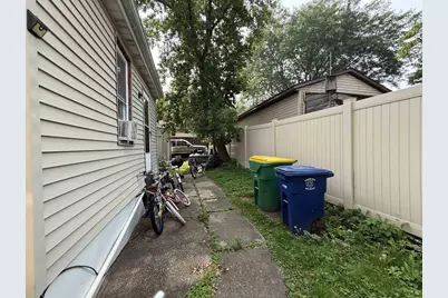 1274 Stuart Street, Green Bay, WI 54301 - Photo 7