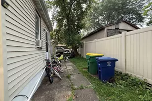 1274 Stuart St, Green Bay, WI 54301 - Photo 7