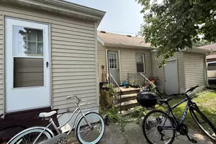 1274 Stuart St, Green Bay, WI 54301 - Photo 9
