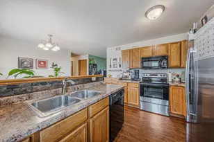 365 Lilac St, Oshkosh, WI 54902 - Photo 3