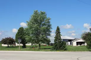 251 W Ripple Ave, Oshkosh, WI 54902 - Photo 1