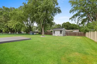 1248 April Lane, Green Bay, WI 54304 - Photo 13