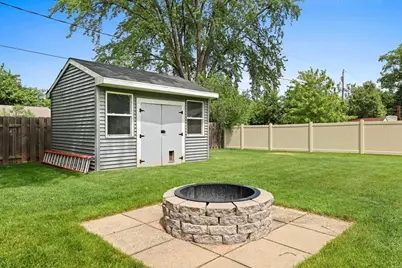 1248 April Lane, Green Bay, WI 54304 - Photo 9