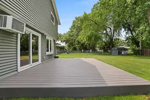 1248 April Ln, Green Bay, WI 54304 - Photo 7
