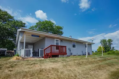 647 E Scott Street, Fond du Lac, WI 54935 - Photo 3