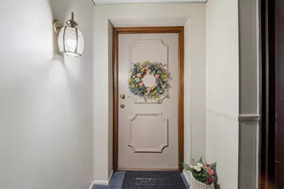10 Green Bay Court #205, Appleton, WI 54911 - Photo 5