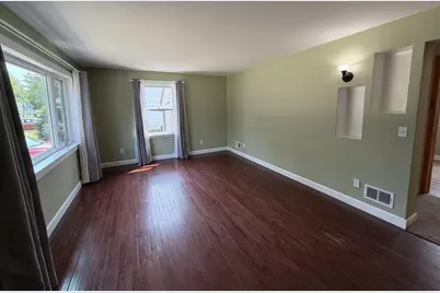 512 Fairview Way, Shawano, WI 54166 - Photo 9