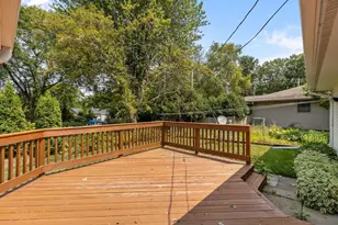 1212 E Harding Dr, Appleton, WI 54915 - Photo 5