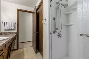 1212 E Harding Dr, Appleton, WI 54915 - Photo 25