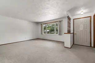 1212 E Harding Dr, Appleton, WI 54915 - Photo 7