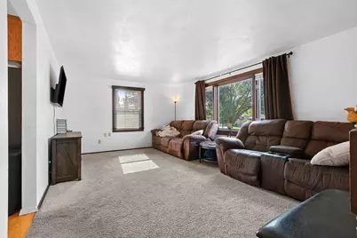 2459 Robinson Avenue, Green Bay, WI 54311 - Photo 5