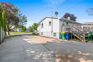 2459 Robinson Ave, Green Bay, WI 54311 - Photo 37