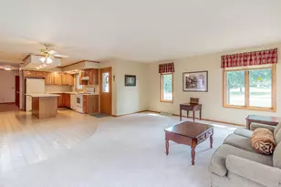 2507 N Lisa St, Appleton, WI 54914 - Photo 3