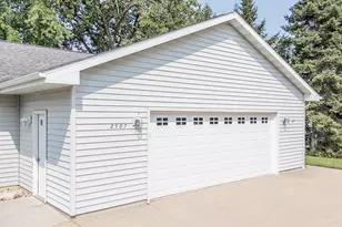2507 N Lisa St, Appleton, WI 54914 - Photo 35