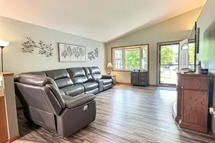 1821 Ohio St, Oshkosh, WI 54902 - Photo 3