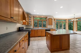 2941 S Telemark Cir, Green Bay, WI 54313 - Photo 13