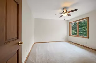 2941 S Telemark Cir, Green Bay, WI 54313 - Photo 29