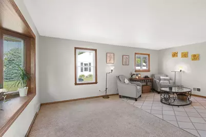 1926 Hillview Drive, Green Bay, WI 54202 - Photo 3