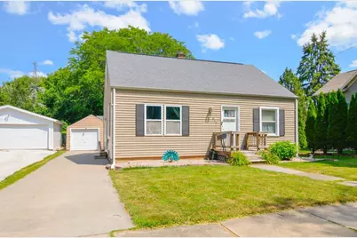 816 E Harrison Street, Appleton, WI 54915 - Photo 1