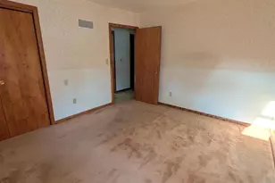 285 Oak St, Berlin, WI 54923 - Photo 39