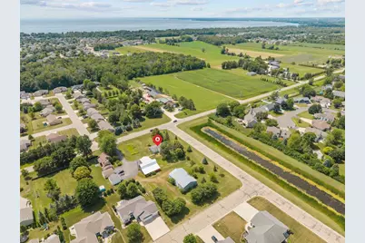 W6576 Manitowoc Road, Menasha, WI 54952 - Photo 9
