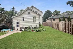 1123 Elizabeth Ave, Marinette, WI 54143 - Photo 23