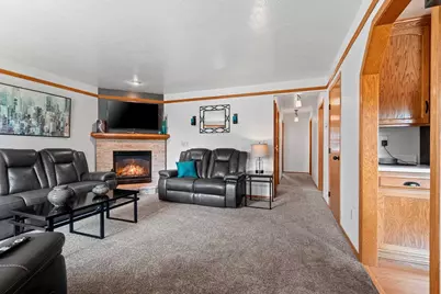 931 Gerard Drive, Green Bay, WI 54302 - Photo 5