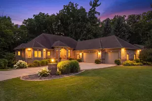 2870 Sleepy Hollow Dr, Green Bay, WI 54311 - Photo 1