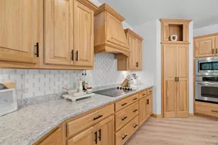 2870 Sleepy Hollow Dr, Green Bay, WI 54311 - Photo 15