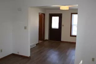 231 S Military Rd, Fond du Lac, WI 54935 - Photo 5