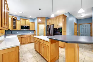 3240 Crystal Creek Ct, Suamico, WI 54313 - Photo 19