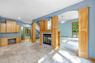 3240 Crystal Creek Ct, Suamico, WI 54313 - Photo 17