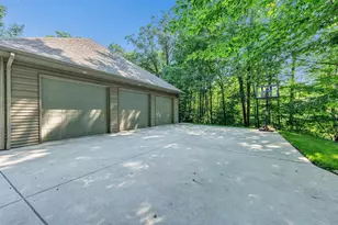 3240 Crystal Creek Ct, Suamico, WI 54313 - Photo 3