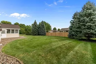 4013 E Benvalley Dr, Appleton, WI 54913 - Photo 41