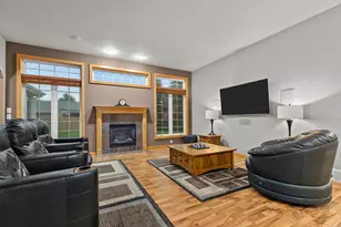 4013 E Benvalley Dr, Appleton, WI 54913 - Photo 9